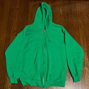 Gildan Men’s Green Sweatshirt